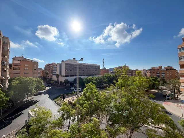 Vivienda con vistas a Plaza América, 3 dormitorios y garaje incluido — 22