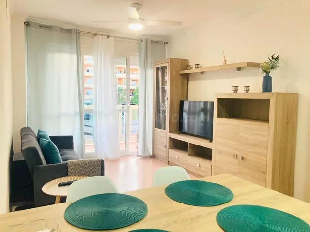 Elegante Apartamento Amueblado de 2 Dormitorios ! - foto 2