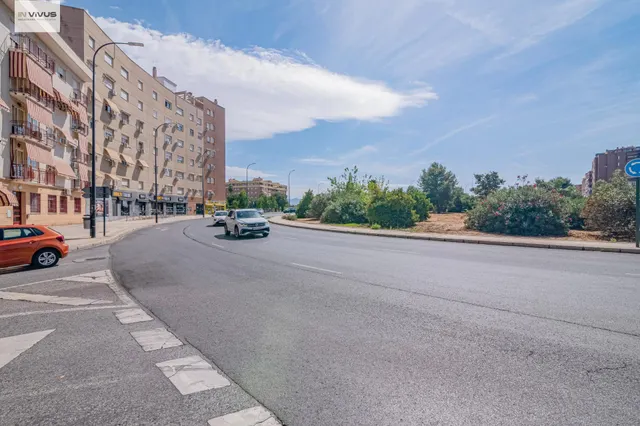ALQUILER DE PISO DE 4 DORMITORIOS EN EL BARRIO DE ALBAYDA TOTALMENTE AMUEBLADO Y EQUIPADO Y CON PLAZA DE  GARAGE INCLUIDA — 41