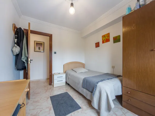 Piso de 3 Dorm. en Armilla (frente al AYUNTAMIENTO y Metro) — 21