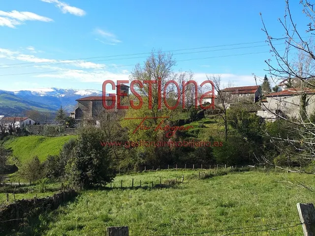 CASA PARA REFORMAR CON TERRENO. SOBA — 11
