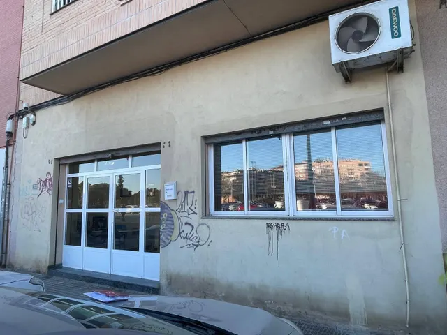 Local frente al Nuevo Infante con gran potencial — 4