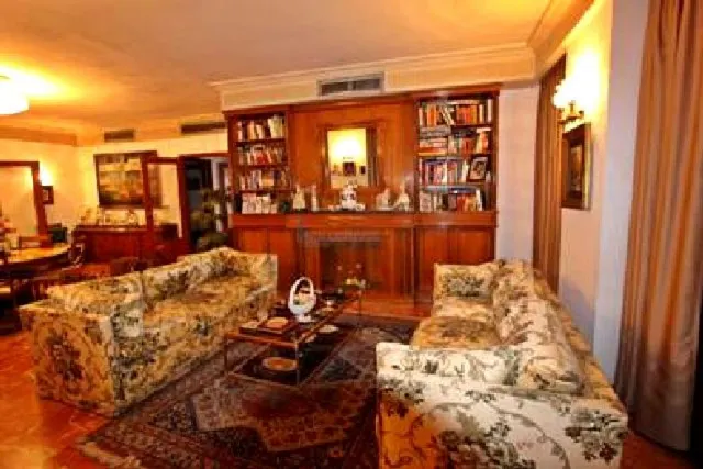 Gran piso en venta en edificio señorial, situado en el centro de Sevilla. — 4