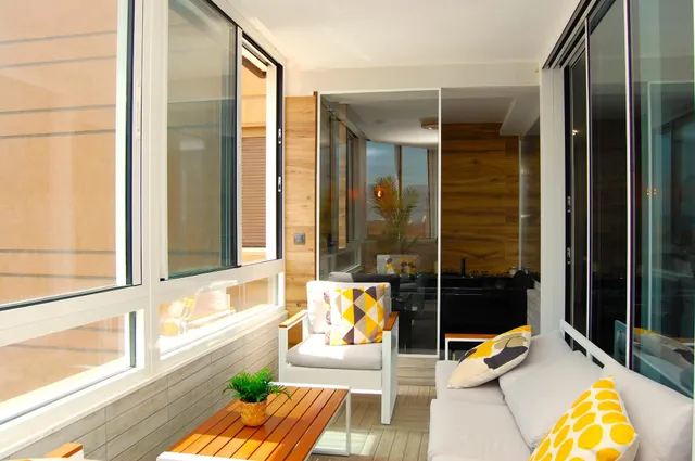 PISO EN VENTA EN FUENGIROLA, FRENTE AL PUERTO DEPORTIVO — 18