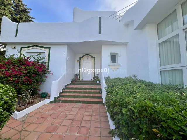 Chalet 3 habitaciones 276m² en venta - Marbella — 2