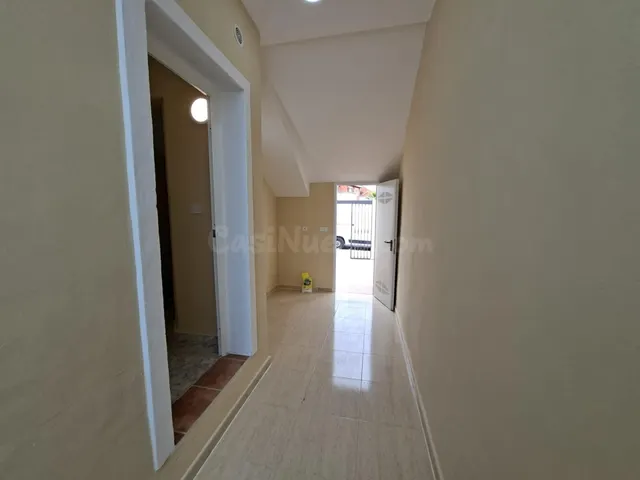 Bungalow 2 Dormitorios con Trastero y Jardín en Urb con Pisc - foto 4
