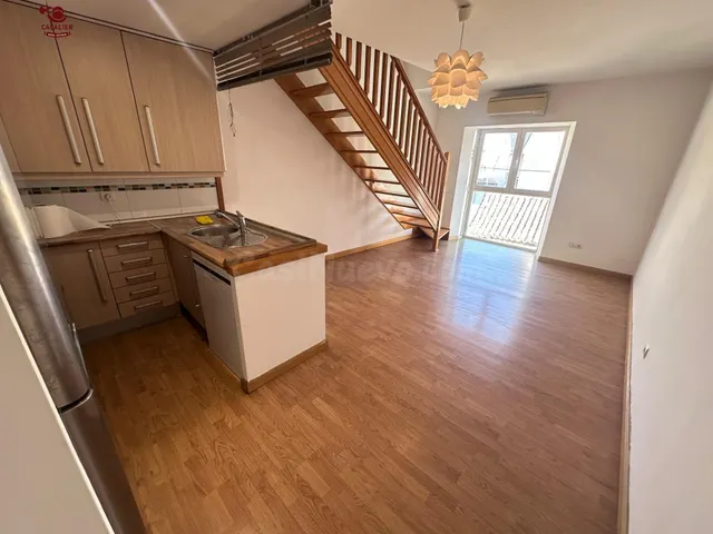 Piso de 50m2 con 2 dormitorios en alquiler en pleno centro u