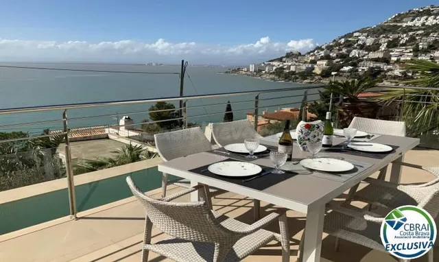 VILLA CON PISCINA Y VISTAS - foto 4