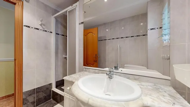 PISO REFORMADO EN EL MOLI, TORRENT. — 27