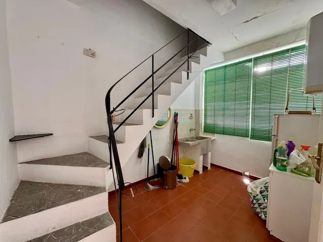 PISO PRIMERA PLANTA CÉNTRICO — 8