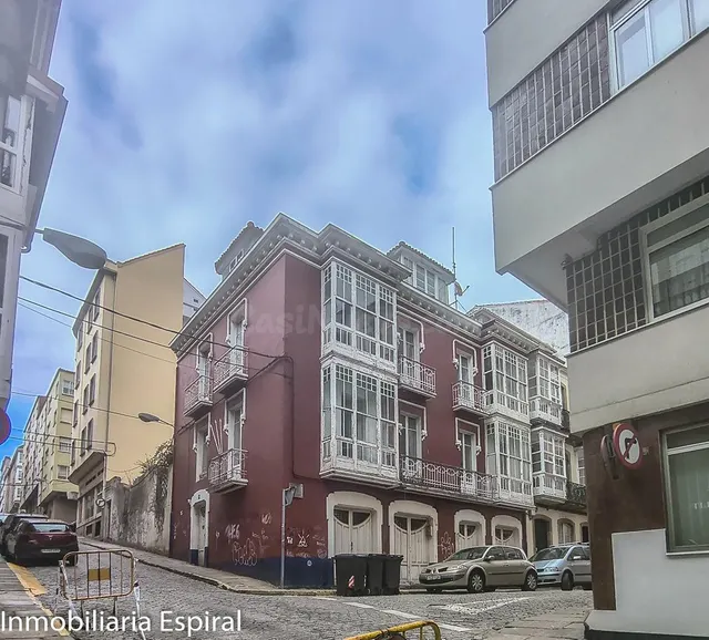 Edificio en el Centro de Ferrol: Oportunidad para Inversores