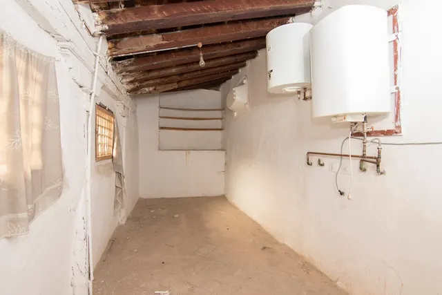 Escpecatcular Casa- Edficicio en el Centro de Baza — 28