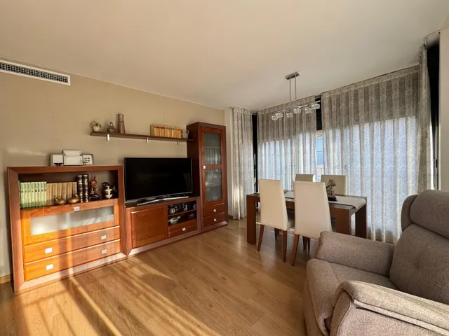 Alquiler en benicalap – vivienda amueblada con garaje y trastero — 2