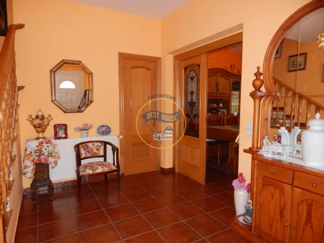 OPORTUNIDAD AMPLIO CHALET CON PISCINA MUY PRÓXIMO A LA POBLACION DE ONTINYENT — 9