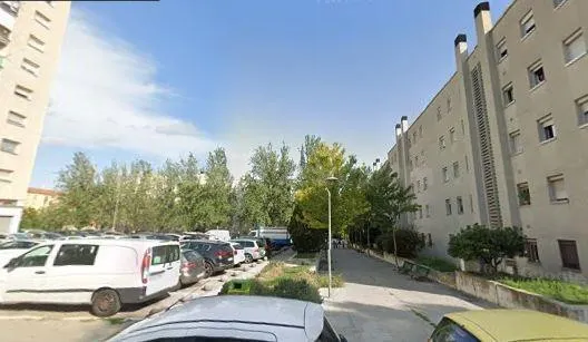 SE VENDE piso OKUPA en C Cova De L'Angel,De La 56 de Terrass - foto 2