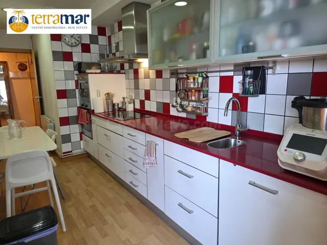 AMPLIO PISO DE 103m2 CON 4 habitaciones, TERRAZA Y PARKING I - foto 4