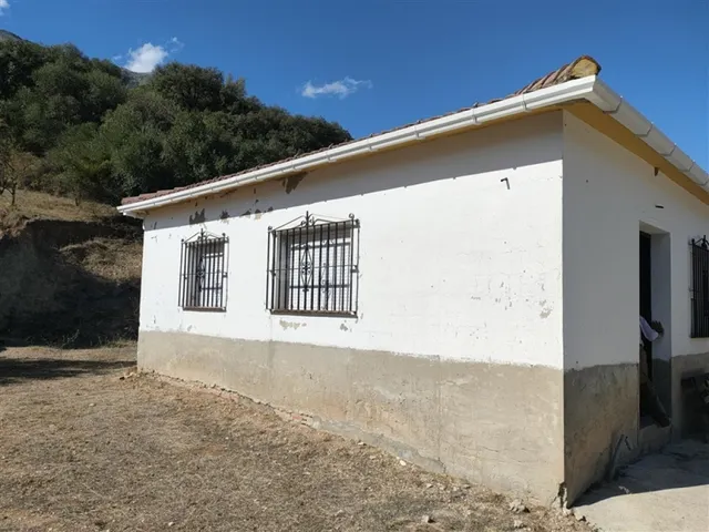 Casa de campo-Masía en Venta en Jimera De Libar Málaga - foto 2