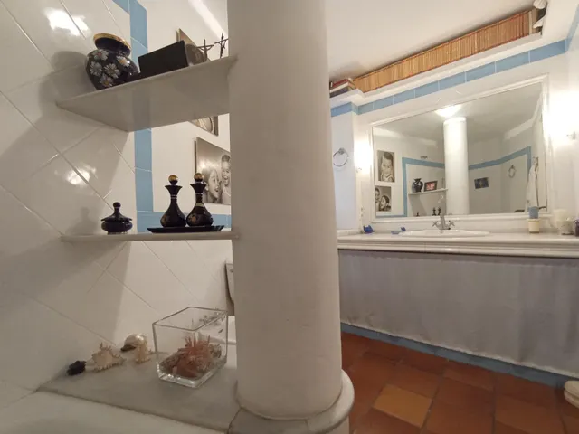 Amplio y Luminoso Piso en el Corazón de Alicante — 41