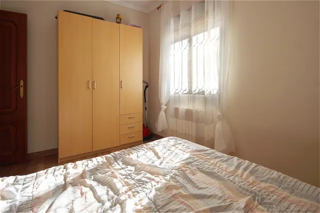 AMPLIO CHALET INDEPENDIENTE EN VENTA EN SIERRA PERENCHIZA — 26