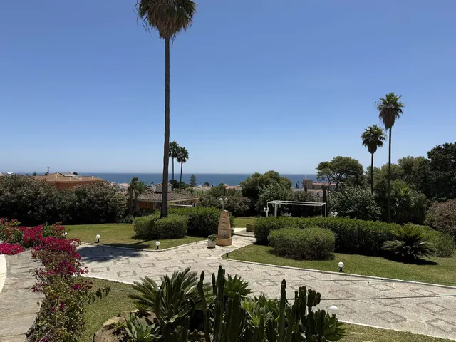 Chalet 4 habitaciones 340m² en venta - Costa Del Sol — 29