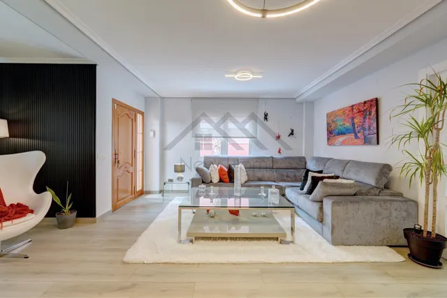 Chalet independiente en montecolorado | 400 m2 de parcela a solo 15 minutos de Valencia — 27