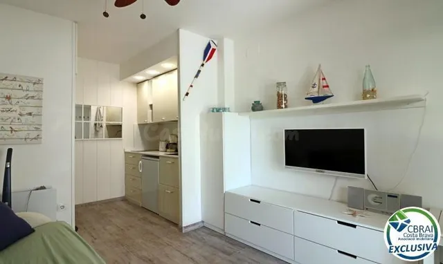 Casa con gran terraza al sur adosada ubicada en la zona de S - foto 2