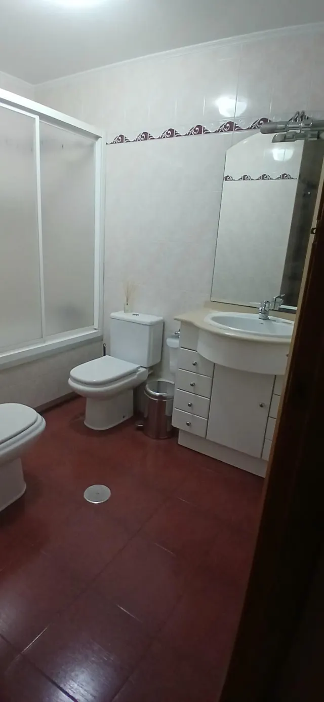 Amplia y luminosa vivienda, para familia o estudiantes — 10