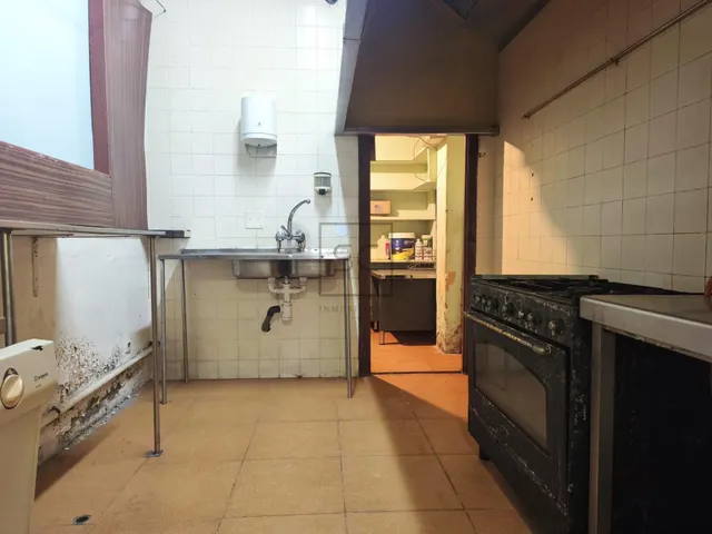 LOCAL COMERCIAL EN ULTRAMAR-FERROL — 9