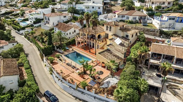 Chalet 8 habitaciones 430m² en venta - Costa Del Sol — 28