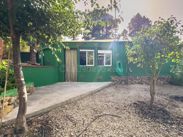 Finca rústica de 5.330 m2 con construcción de 94 m2 en La Fl