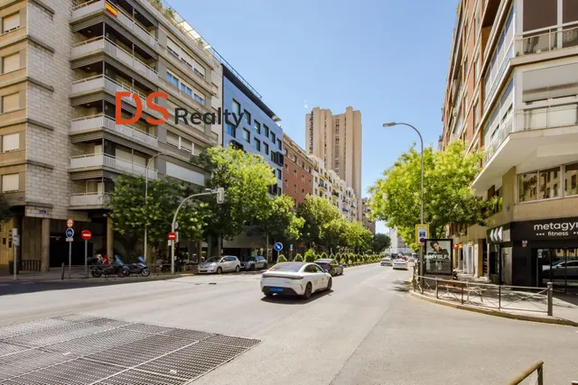PISO EN VENTA EN LOPE DE RUEDA — 47