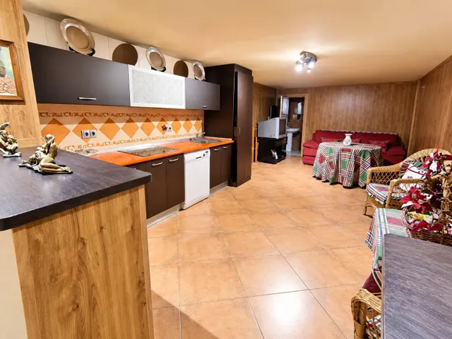 Casa 3 habitaciones 170m² en venta - Zona metropolitana — 32