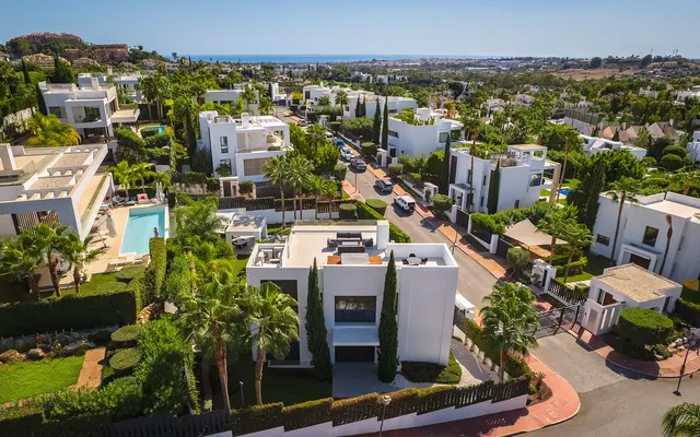 Chalet 7 habitaciones 913m² en venta - Marbella — 50