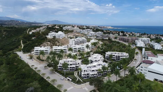 Vive el Lujo y la Tranquilidad en el Corazón de la Costa del Sol — 36