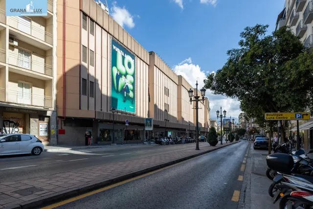 Piso y cochera en venta junto Acera de Darro. — 39
