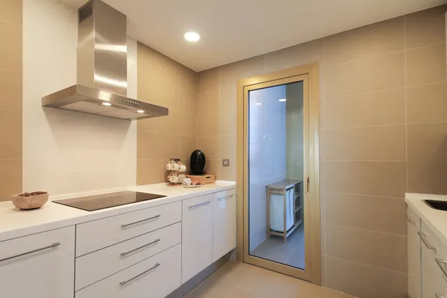 Apartamento 2 habitaciones 95m² en venta - Playa de Poniente — 28