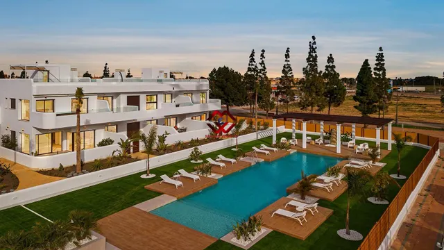 Complejo residencial de nueva construcción cerca de Serena Golf y el Mar Menor en Los Alcázares — 43