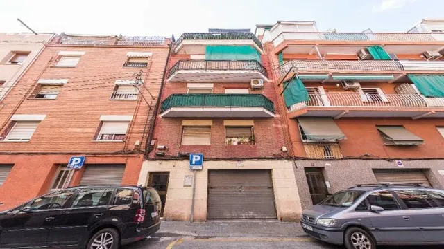 PISO EN VENTA CON INQUILINO C/ PEDRO ANTONIO DE ALARCON - BADALONA — 14