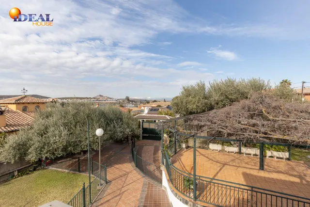 Vivienda Exclusiva en Urbanización Viñas del Rey – Otura — 30