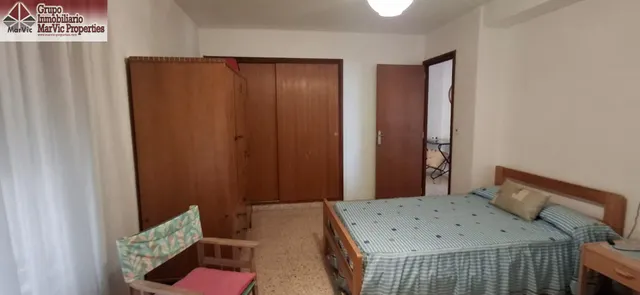 Amplio Piso en el Corazón de Villajoyosa con Múltiples Posibilidades — 16