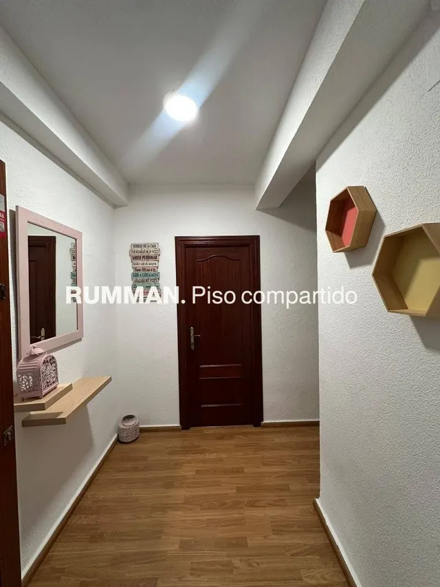 EST / TRAB. Piso de TRES dormitorios, zona Jardines del Triunfo — 6