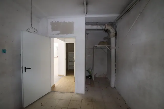 impresionante local comercial en Alicante de 500m2 — 5