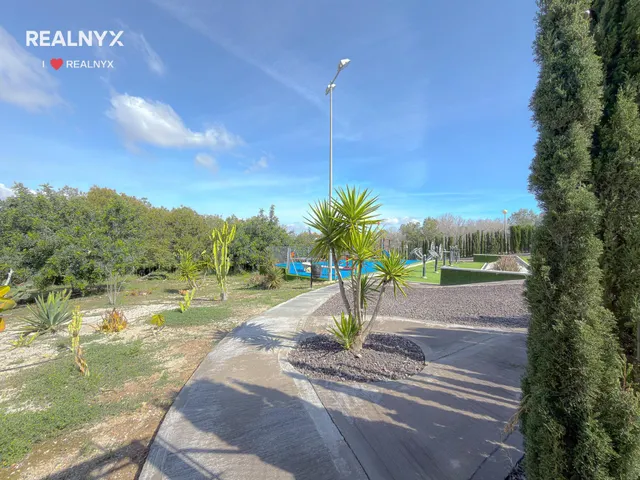 Dream Hills! Encantador Bungalow listo para entrar a vivir en urbanización exclusiva con preciosas zonas verdes y piscina comunitaria — 36