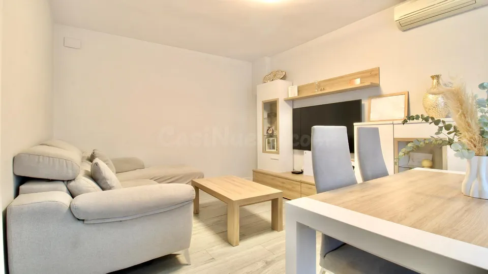¡ESPECTACULAR CASA TOTALMENTE REFORMADA EN MARACENA!