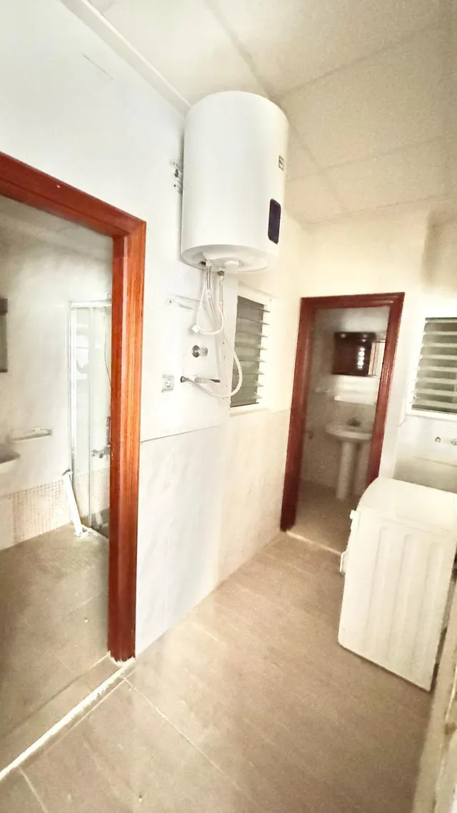 Planta baja diafano para hacer 2 viviendas en playa de los locos 156.000€ — 10