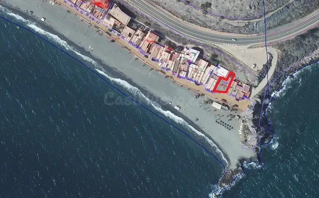 ATENCION PROMOTORES!!! SOLAR EN PRIMERA LINEA DE PLAYA - foto 4