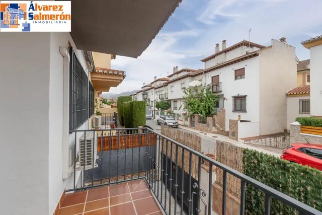 Encantadora Casa Reformada en Ogijares con Vistas y Espacios para Disfrutar — 32