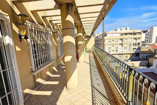 Ático 4 habitaciones 118m² en venta - torrevieja - foto 2