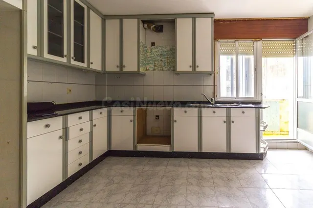 ¡Amplio y Luminoso Piso de 4 Dormitorios en San Salvador, Po - foto 2
