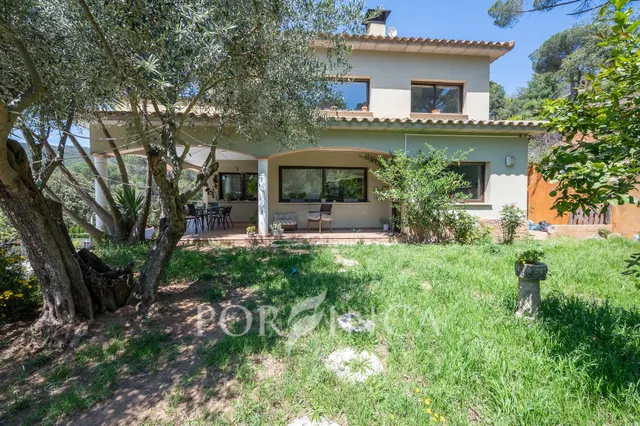 Encantadora villa con piscina y vistas panorámicas en Calong - foto 2